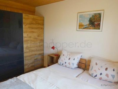 Gem&uuml;tliche 2-Zimmer-Wohnung mit Terrasse im Holzhaus - Baiernrain bei Otterfing