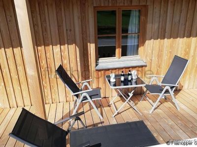 Gem&uuml;tliche 2-Zimmer-Wohnung mit Terrasse im Holzhaus - Baiernrain bei Otterfing