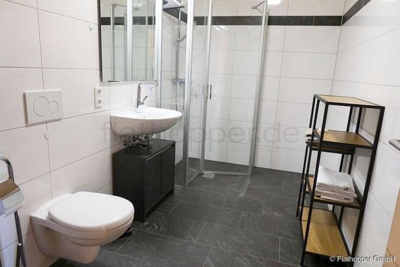 Gem&uuml;tliche 2-Zimmer-Wohnung mit Terrasse im Holzhaus - Baiernrain bei Otterfing