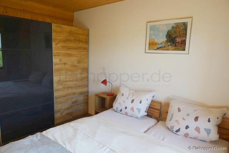 Gem&uuml;tliche 2-Zimmer-Wohnung mit Terrasse im Holzhaus - Baiernrain bei Otterfing