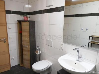 Gem&uuml;tliche 2-Zimmer-Wohnung mit Terrasse im Holzhaus - Baiernrain bei Otterfing