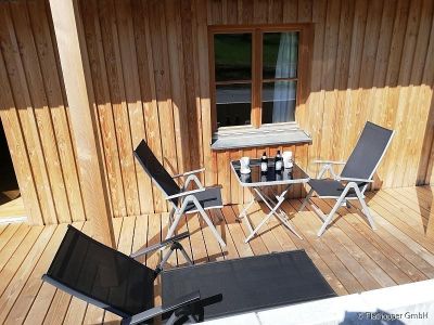 Gem&uuml;tliche, m&ouml;blierte 3-Zimmer-Wohnung mit Terrasse im Holzhaus bei Otterfing