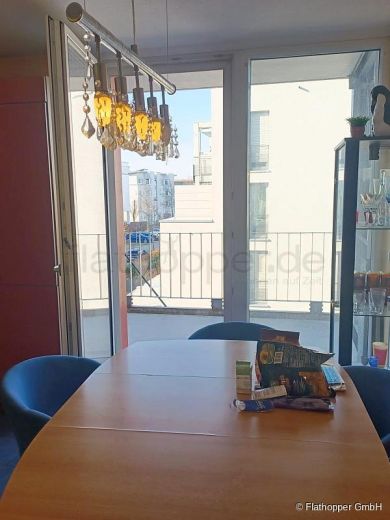 Traumhafte 4-Zimmer-Wohnung mit Balkon in Stuttgart