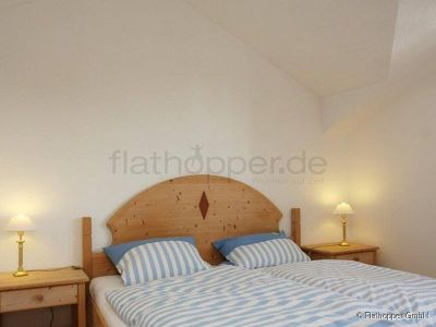 Helle Dachgeschoss-Wohnung in Vaterstetten bei München