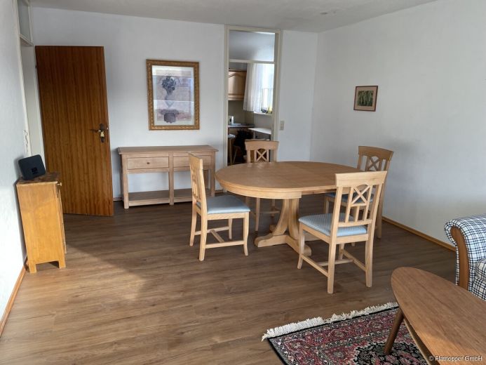 M&ouml;blierte 3-Zimmer-Wohnung mit Balkon in Augsburg