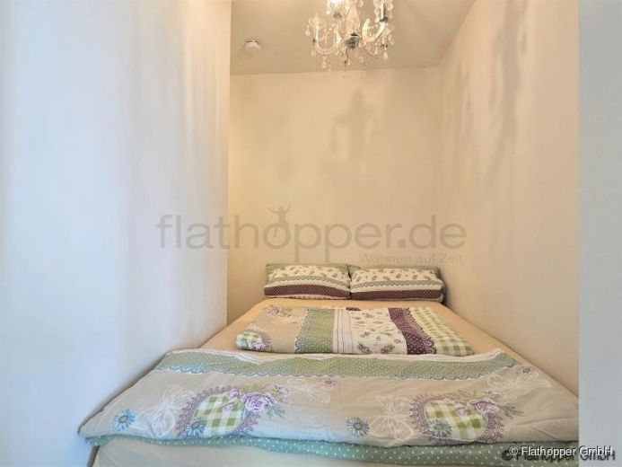 Neubau Dachgeschosswohnung mit Blick in den Truderinger Wald - München Perlach