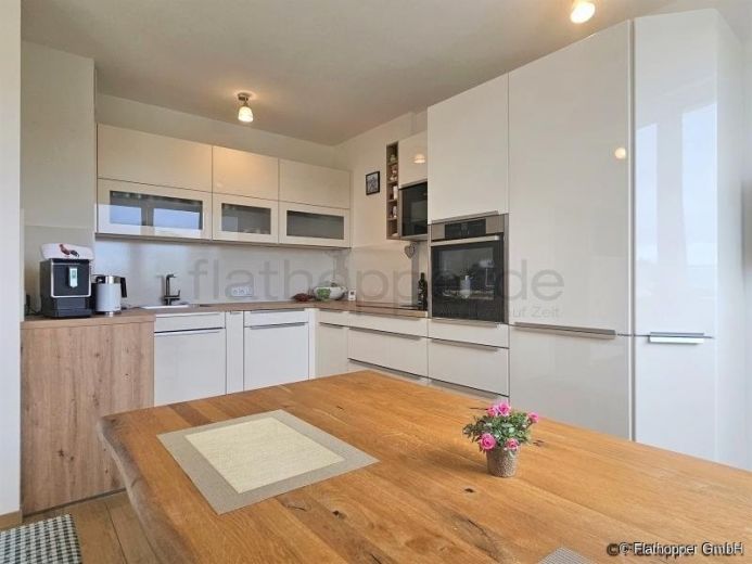 Neubau Dachgeschosswohnung mit Blick in den Truderinger Wald - M&uuml;nchen Perlach