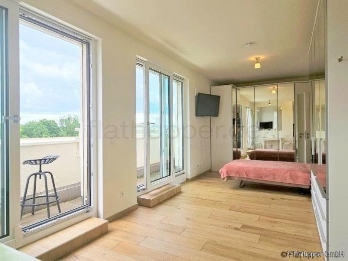 Neubau Dachgeschosswohnung mit Blick in den Truderinger Wald - M&uuml;nchen Perlach