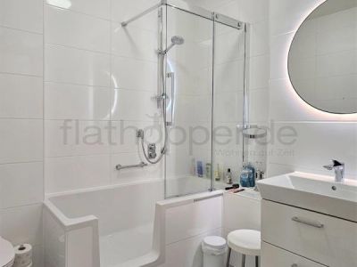 Neubau Dachgeschosswohnung mit Blick in den Truderinger Wald - M&uuml;nchen Perlach