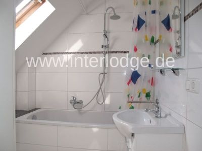 INTERLODGE Monteurunterkünfte:
Gut ausgestattete Zimmer, ab 14 Tage Mietzeit, Küche, TV, W-Lan.