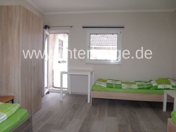 INTERLODGE Monteurunterk&uuml;nfte:
Gut ausgestattete Zimmer, ab 14 Tage Mietzeit, K&uuml;che, TV, W-Lan.