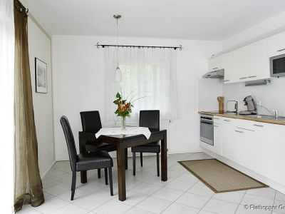 Mitten im Gr&uuml;nen: 2-Zimmer-Wohnung mit Terrasse, Garten und Parkplatz in Bad Endorf - Landkreis Rosenheim