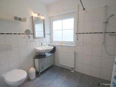 Mitten im Gr&uuml;nen: 2-Zimmer-Wohnung mit Terrasse, Garten und Parkplatz in Bad Endorf - Landkreis Rosenheim