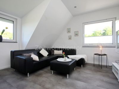 Schick modern mit Stellplatz und Blick ins Gr&uuml;ne, ruhig, gute Anbindung!