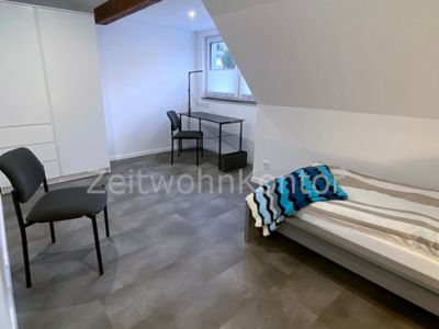 Schick modern mit Stellplatz und Blick ins Gr&uuml;ne, ruhig, gute Anbindung!