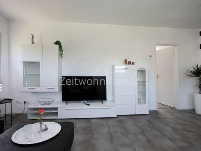 Schick modern mit Stellplatz und Blick ins Gr&uuml;ne, ruhig, gute Anbindung!