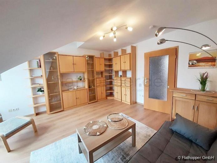 M&ouml;blierte 2-Zimmer-Wohnung mit Balkon in Rosenheim