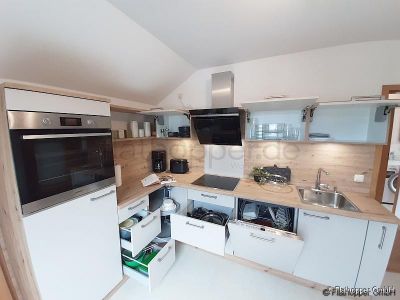 M&ouml;blierte 2-Zimmer-Wohnung mit Balkon in Rosenheim