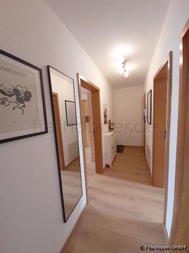 M&ouml;blierte 2-Zimmer-Wohnung mit Balkon in Rosenheim