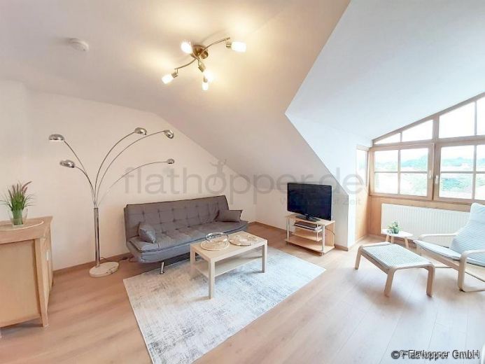 M&ouml;blierte 2-Zimmer-Wohnung mit Balkon in Rosenheim