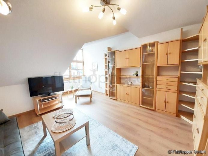 M&ouml;blierte 2-Zimmer-Wohnung mit Balkon in Rosenheim
