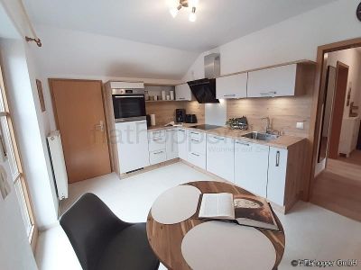 M&ouml;blierte 2-Zimmer-Wohnung mit Balkon in Rosenheim