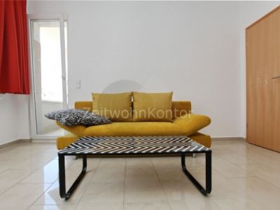 ZeitwohnKontor: Modern und hell möblierte Wohnung im Nordviertel mit Balkon, Internet aktiv!