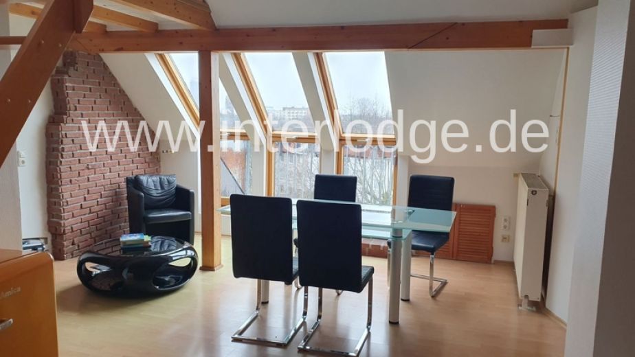 INTERLODGE Hochwertig ausgestattete Maisonettewohnung mit Balkon in Essen-Holsterhausen