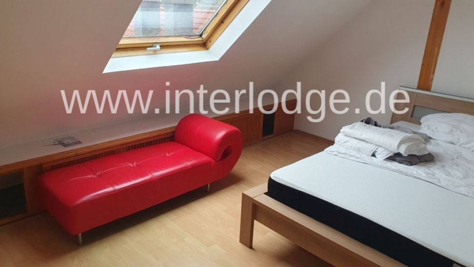 INTERLODGE Hochwertig ausgestattete Maisonettewohnung mit Balkon in Essen-Holsterhausen