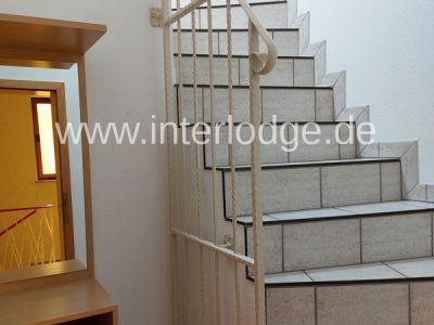 INTERLODGE Köln: Komplett möblierte, gemütliche Dachgeschoßwohnung für Einzelperson