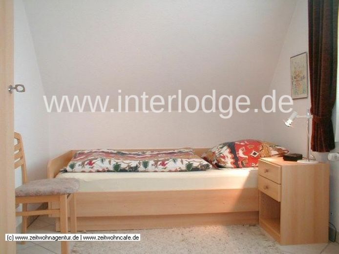 INTERLODGE Köln: Komplett möblierte, gemütliche Dachgeschoßwohnung für Einzelperson