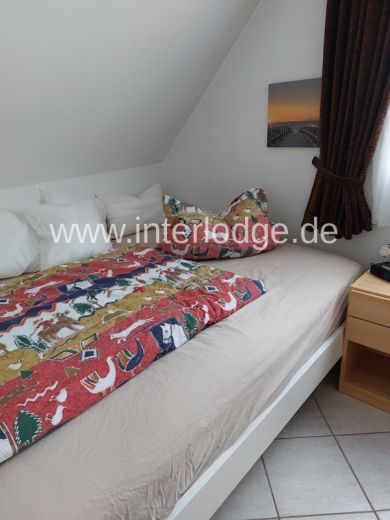 INTERLODGE Köln: Komplett möblierte, gemütliche Dachgeschoßwohnung für Einzelperson