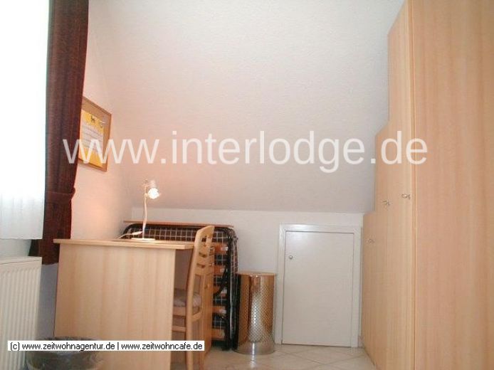 INTERLODGE Köln: Komplett möblierte, gemütliche Dachgeschoßwohnung für Einzelperson