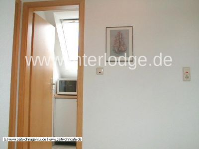 INTERLODGE Köln: Komplett möblierte, gemütliche Dachgeschoßwohnung für Einzelperson