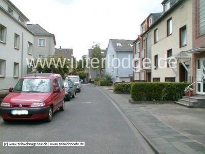 INTERLODGE Köln: Komplett möblierte, gemütliche Dachgeschoßwohnung für Einzelperson