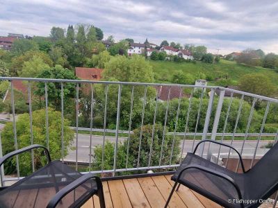 Moderne, stilvoll eingerichtete Wohnung im Dachgeschoss am Ortsrand von Glonn