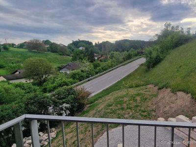 Moderne, stilvoll eingerichtete Wohnung im Dachgeschoss am Ortsrand von Glonn