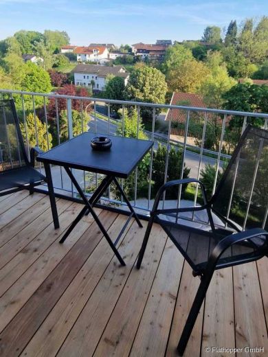 Moderne, stilvoll eingerichtete Wohnung im Dachgeschoss am Ortsrand von Glonn