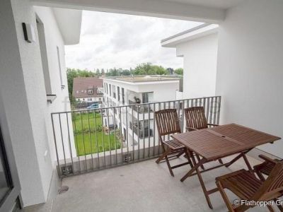Stilvoll möblierte 3-Zimmer-Wohnung mit Loggia - Gronsdorf / Haar - S-Bahn Nähe