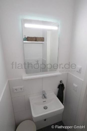 Stilvoll m&ouml;blierte 3-Zimmer-Wohnung mit Loggia - Gronsdorf / Haar - S-Bahn N&auml;he