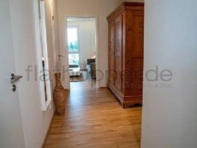 Stilvoll m&ouml;blierte 3-Zimmer-Wohnung mit Loggia - Gronsdorf / Haar - S-Bahn N&auml;he