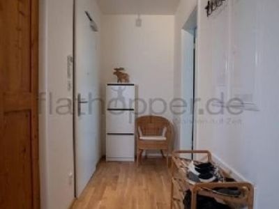 Stilvoll m&ouml;blierte 3-Zimmer-Wohnung mit Loggia - Gronsdorf / Haar - S-Bahn N&auml;he