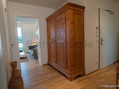 Stilvoll m&ouml;blierte 3-Zimmer-Wohnung mit Loggia - Gronsdorf / Haar - S-Bahn N&auml;he