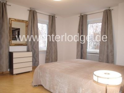 INTERLODGE Köln: Schicke, komplett möblierte Designerwohnung in Altstadt-Süd - mit Terrasse