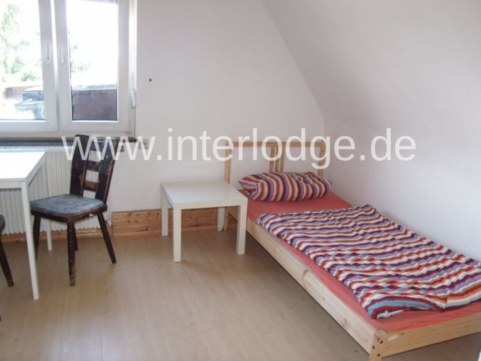 INTERLODGE Monteurunterkünfte:
Gut ausgestattete 2 oder 3-Bett-Zi., Kochnische o. Küche, TV, W-Lan.