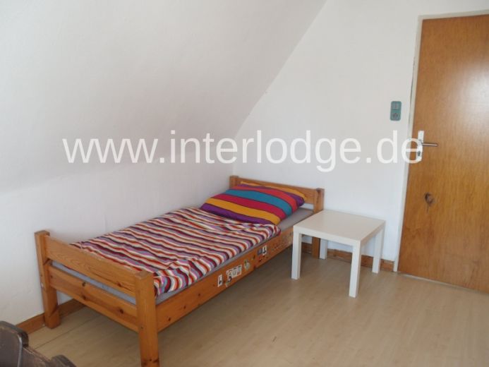 INTERLODGE Monteurunterkünfte:
Gut ausgestattete 2 oder 3-Bett-Zi., Kochnische o. Küche, TV, W-Lan.