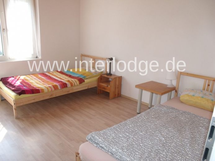 INTERLODGE Monteurunterkünfte:
Gut ausgestattete 2 oder 3-Bett-Zi., Kochnische o. Küche, TV, W-Lan.