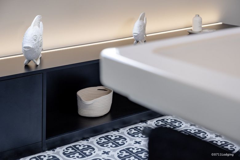 Loft-Style – 2-Zimmer Apartment mit offenem Dachgebälk