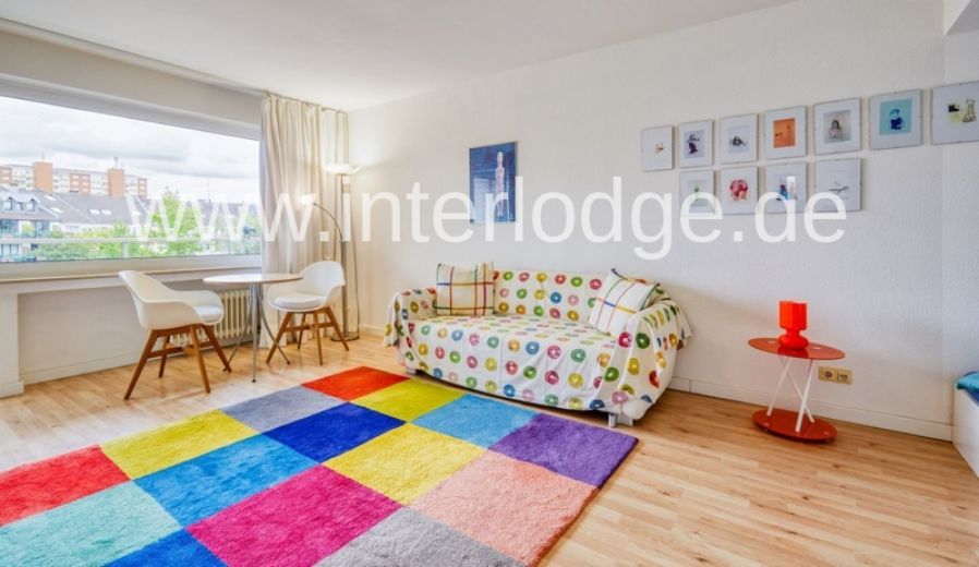 INTERLODGE Düsseldorf: Schickes, komplett möbliertes und geräumiges Apartment mit Balkon.
