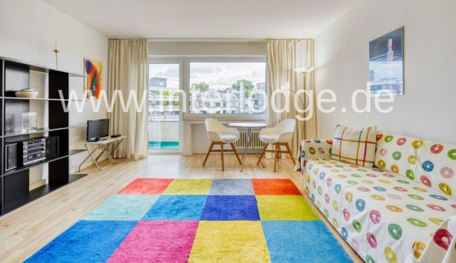 INTERLODGE Düsseldorf: Schickes, komplett möbliertes und geräumiges Apartment mit Balkon.